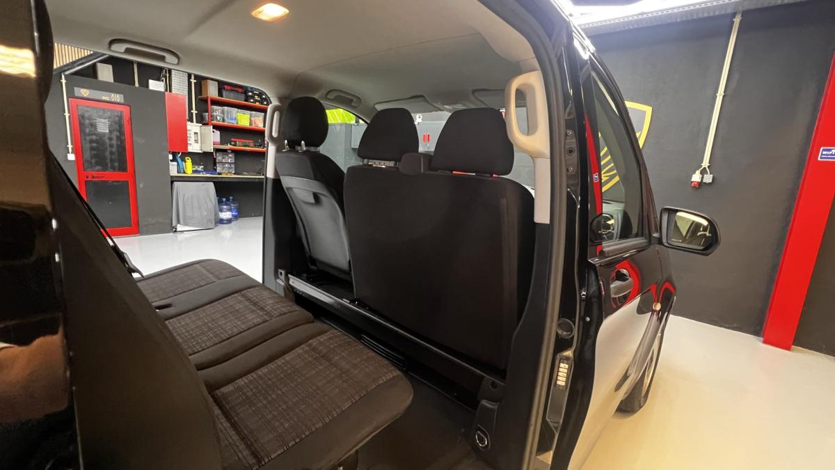 mercedes-benz-vito-2018-diesel-2143cc