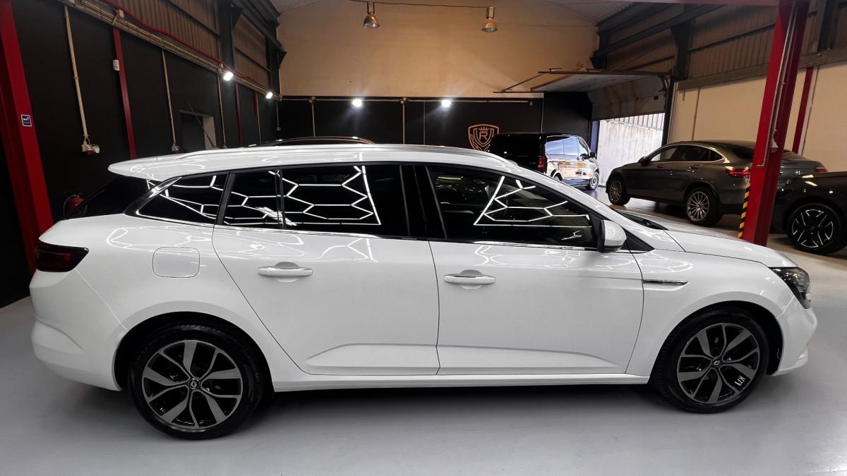 renault-megane-sport-tourer-2019-diesel-1461cc