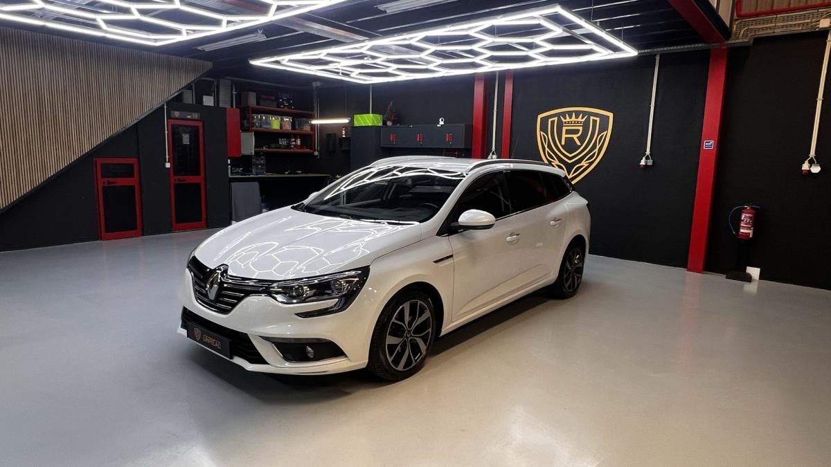 renault-megane-sport-tourer-2019-diesel-1461cc