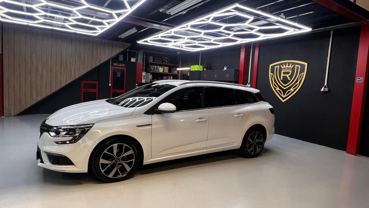 renault-megane-sport-tourer-2019-diesel-1461cc