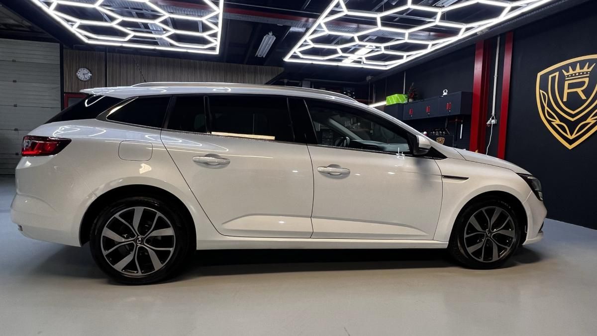 renault-megane-sport-tourer-2019-diesel-1461cc