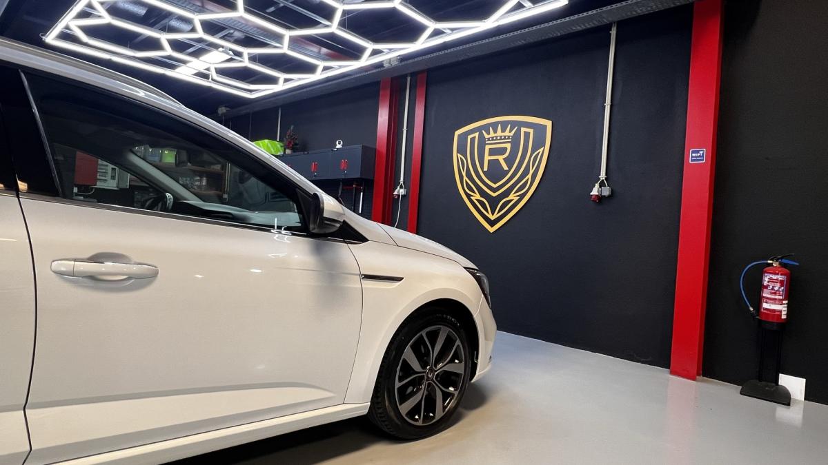renault-megane-sport-tourer-2019-diesel-1461cc