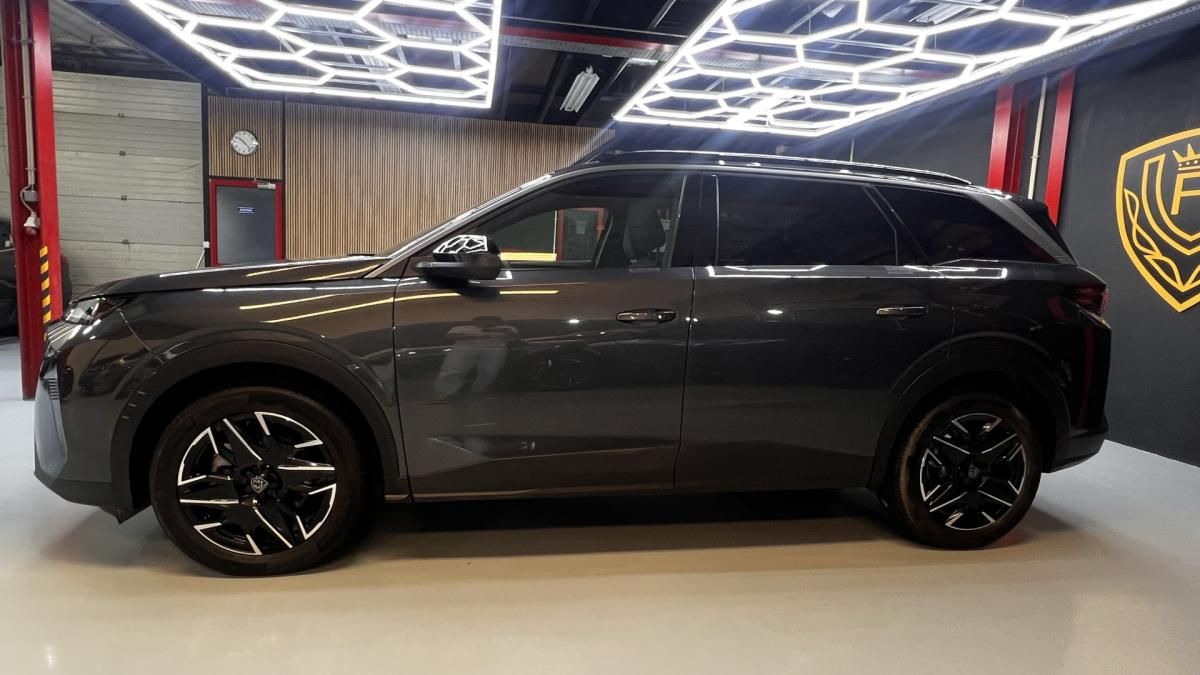 peugeot-5008-2025-gasolina-1199cc