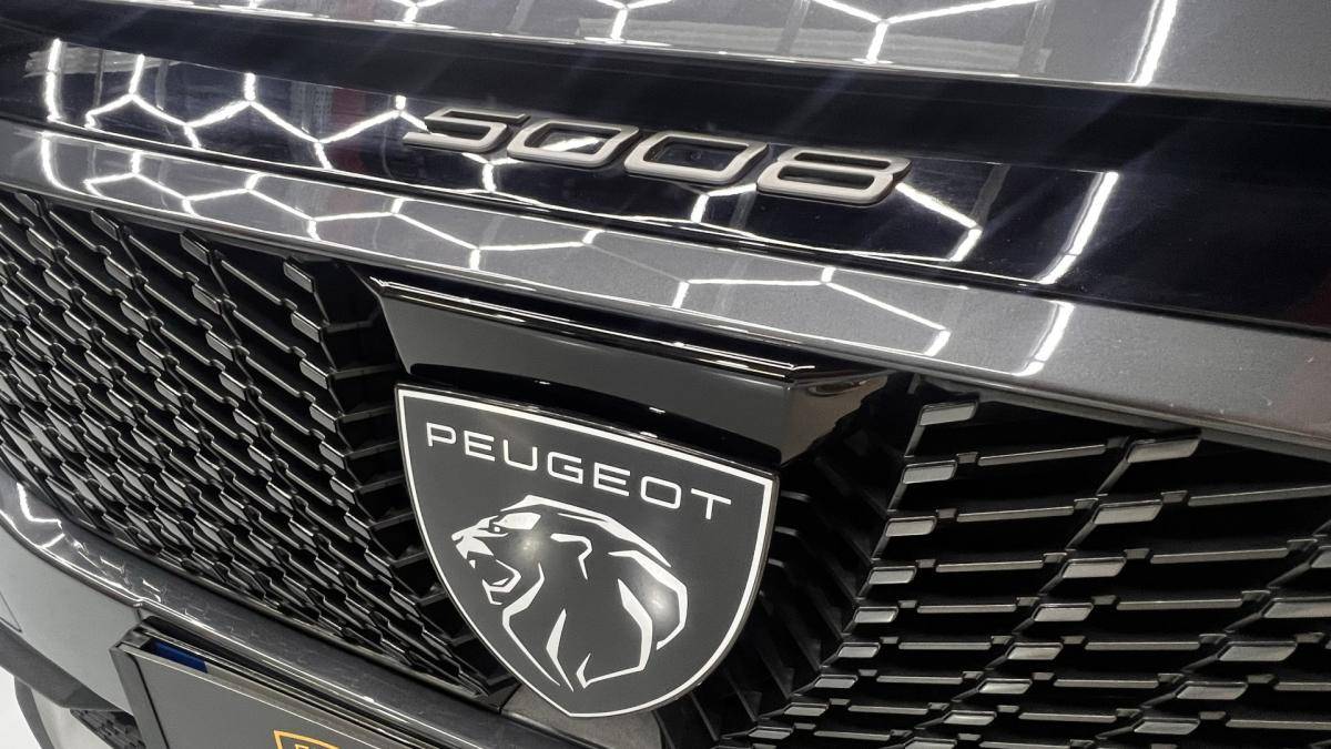 peugeot-5008-2025-gasolina-1199cc