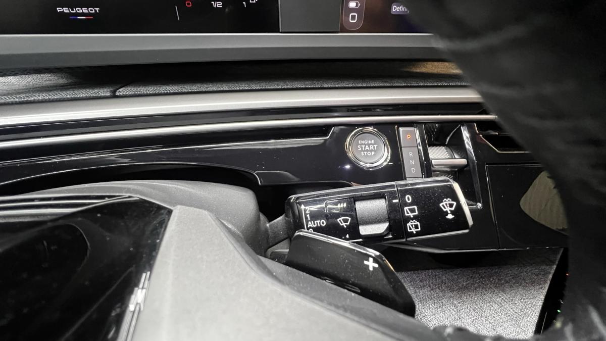 peugeot-5008-2025-gasolina-1199cc