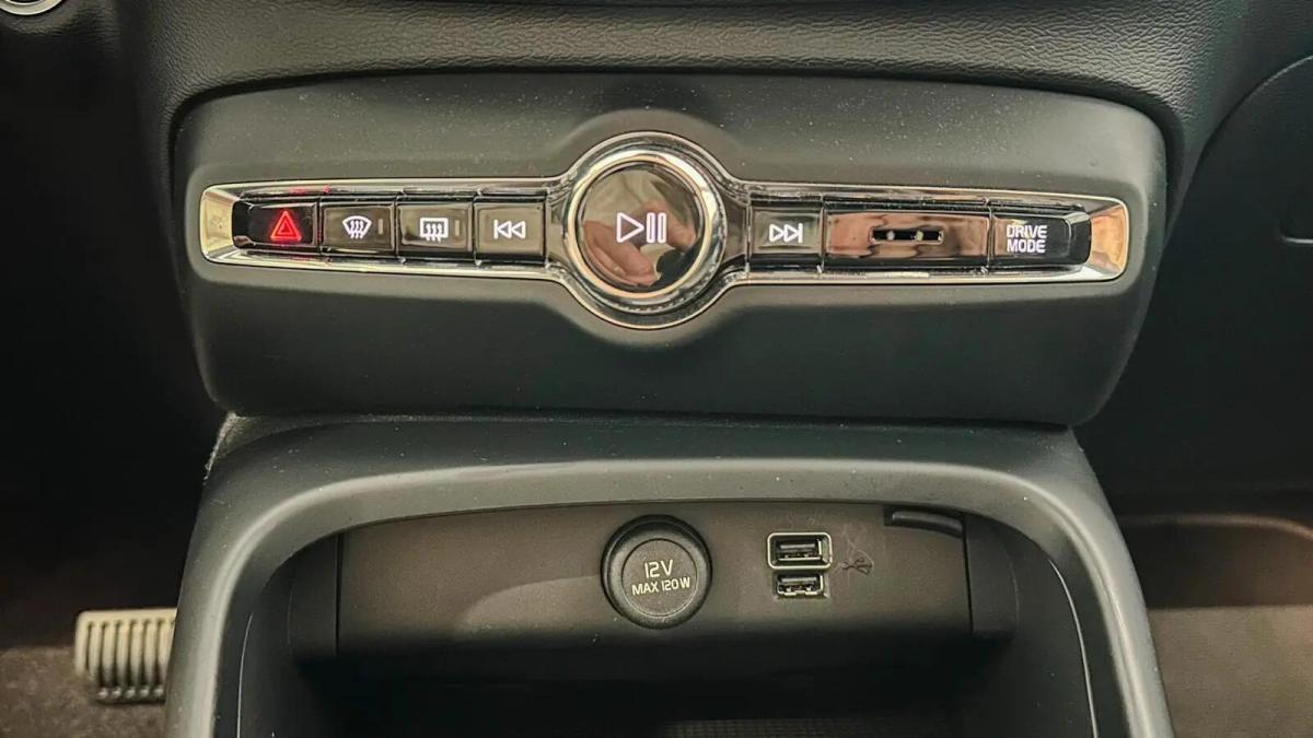 volvo-xc40-2020-hibrido-a-gasolina-1477cc