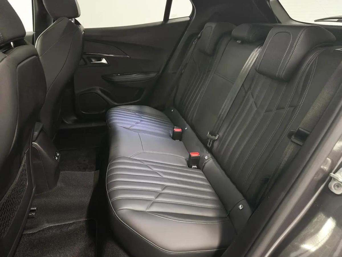 peugeot-2008-2022-gasolina-1199cc