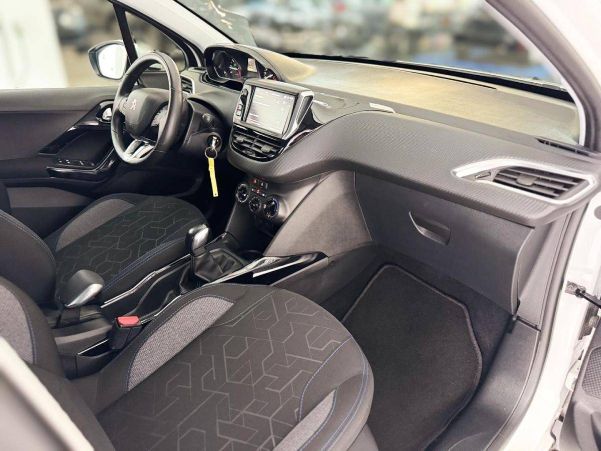 peugeot-2008-2019-gasolina-1199cc