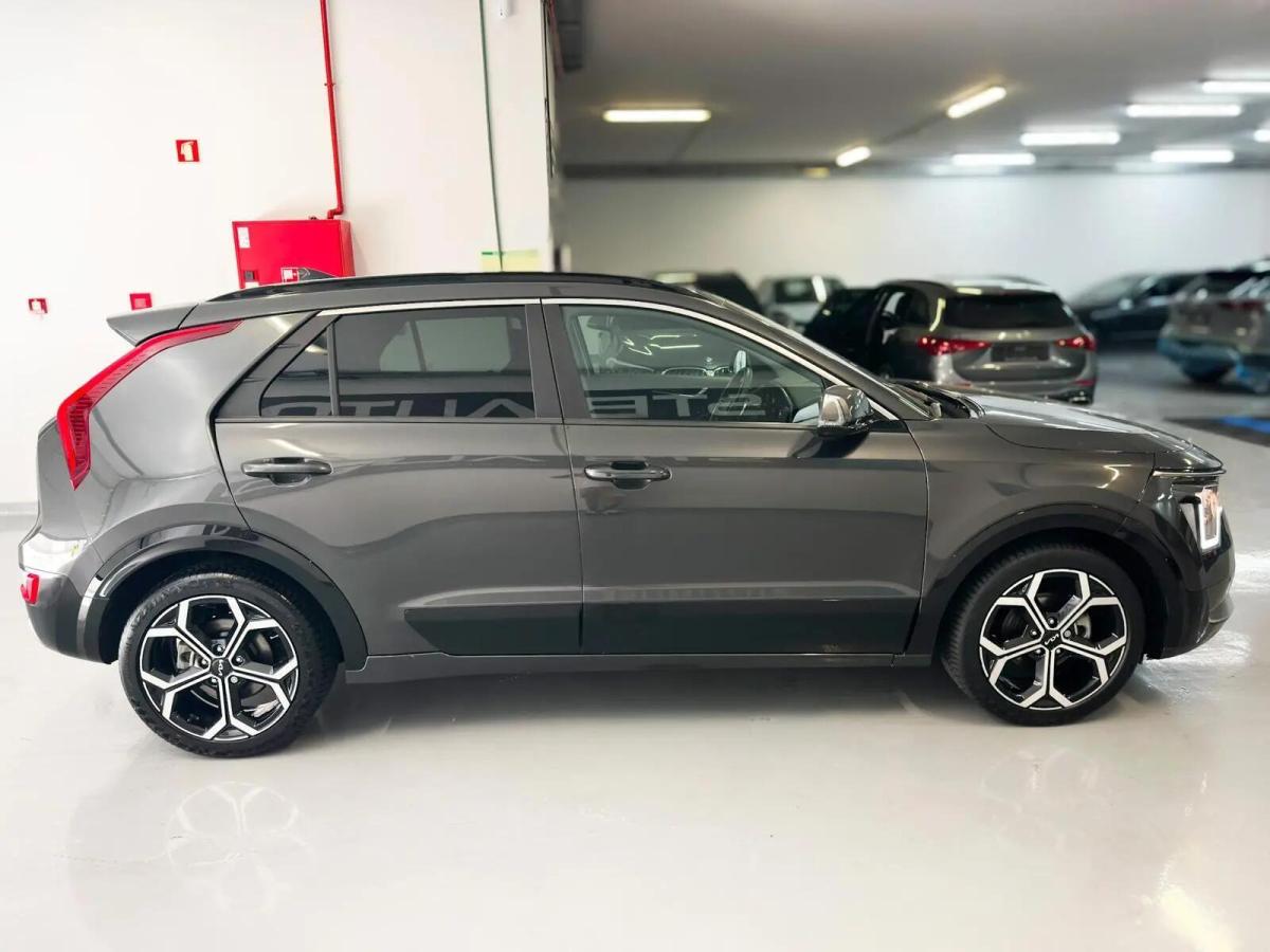 kia-niro-2023-hibrido-a-gasolina-1580cc