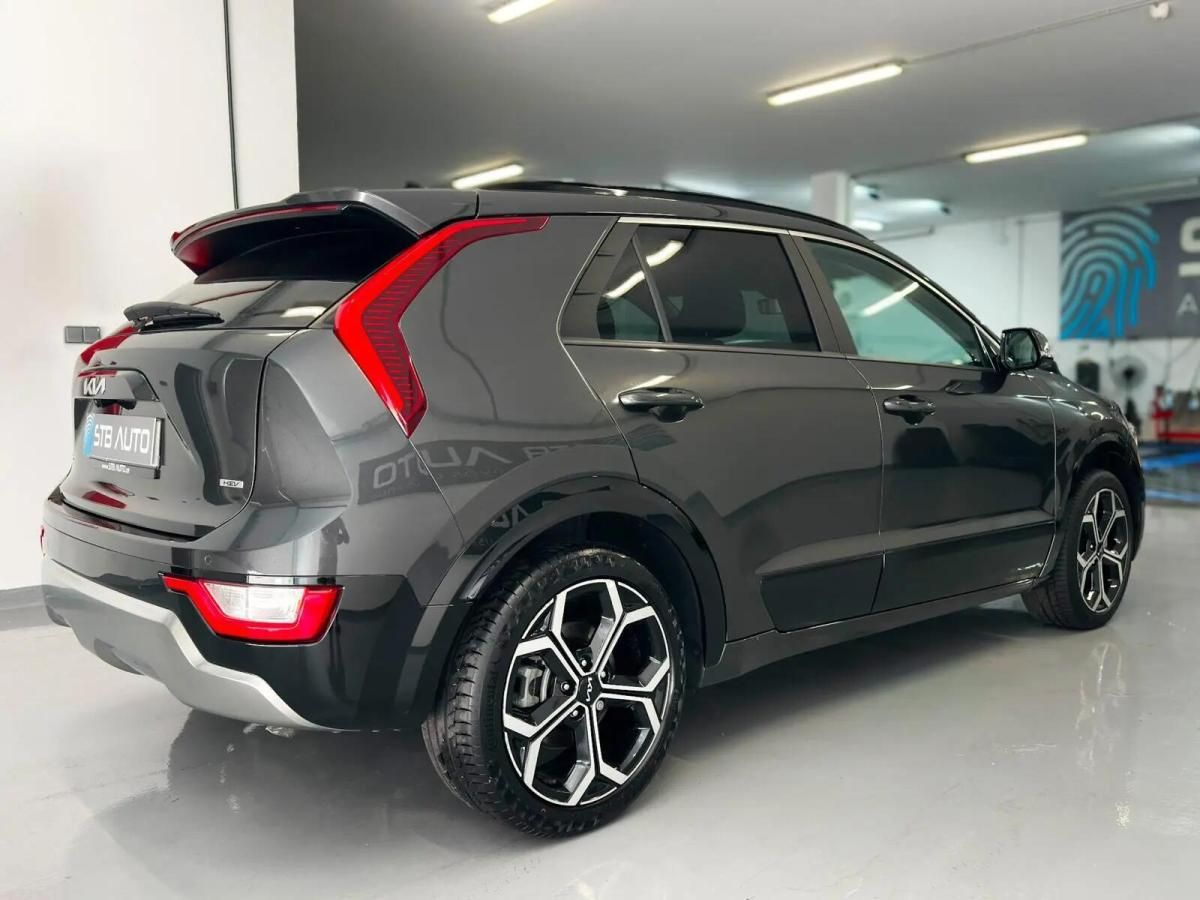 kia-niro-2023-hibrido-a-gasolina-1580cc