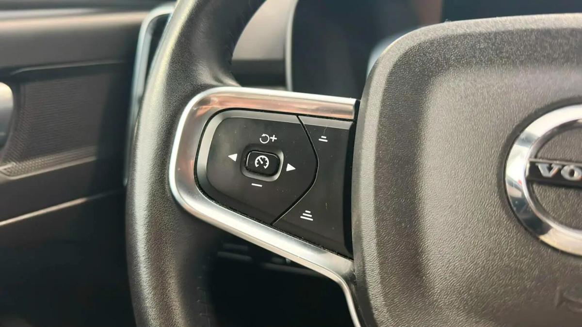 volvo-xc40-2020-hibrido-a-gasolina-1477cc