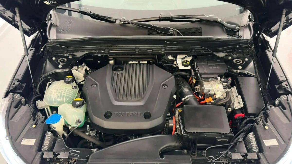 volvo-xc40-2020-hibrido-a-gasolina-1477cc