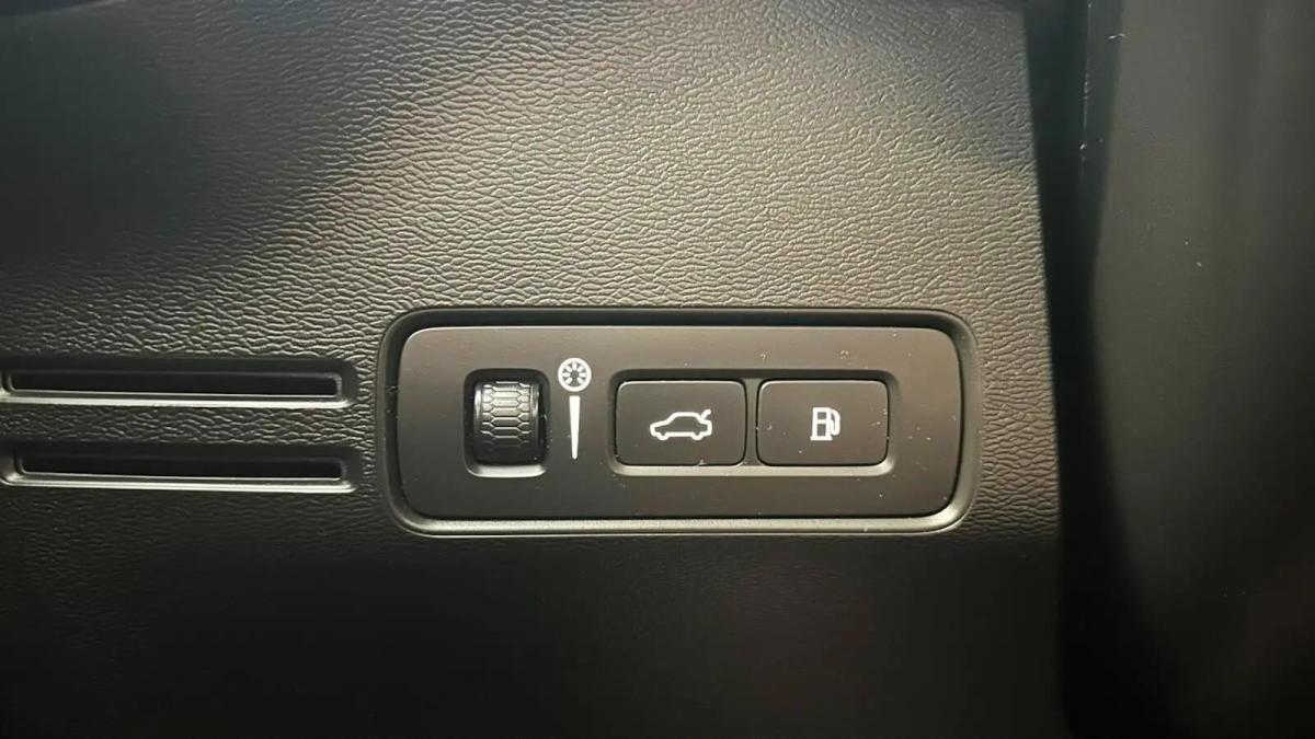 volvo-xc40-2020-hibrido-a-gasolina-1477cc