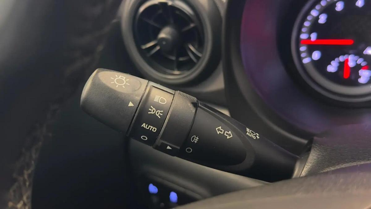 hyundai-i10-2021-gasolina-998cc