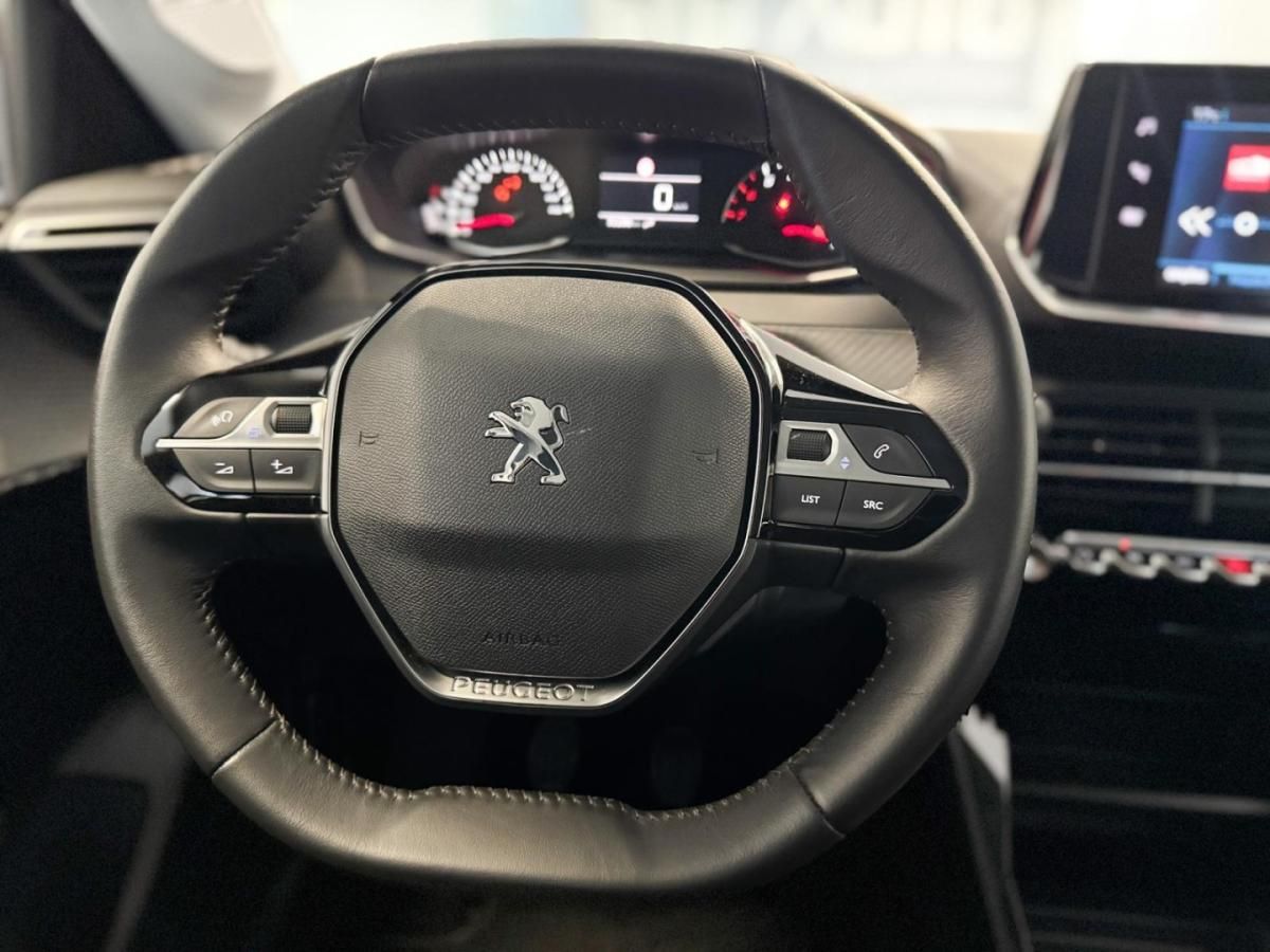peugeot-208-2023-gasolina-1199cc