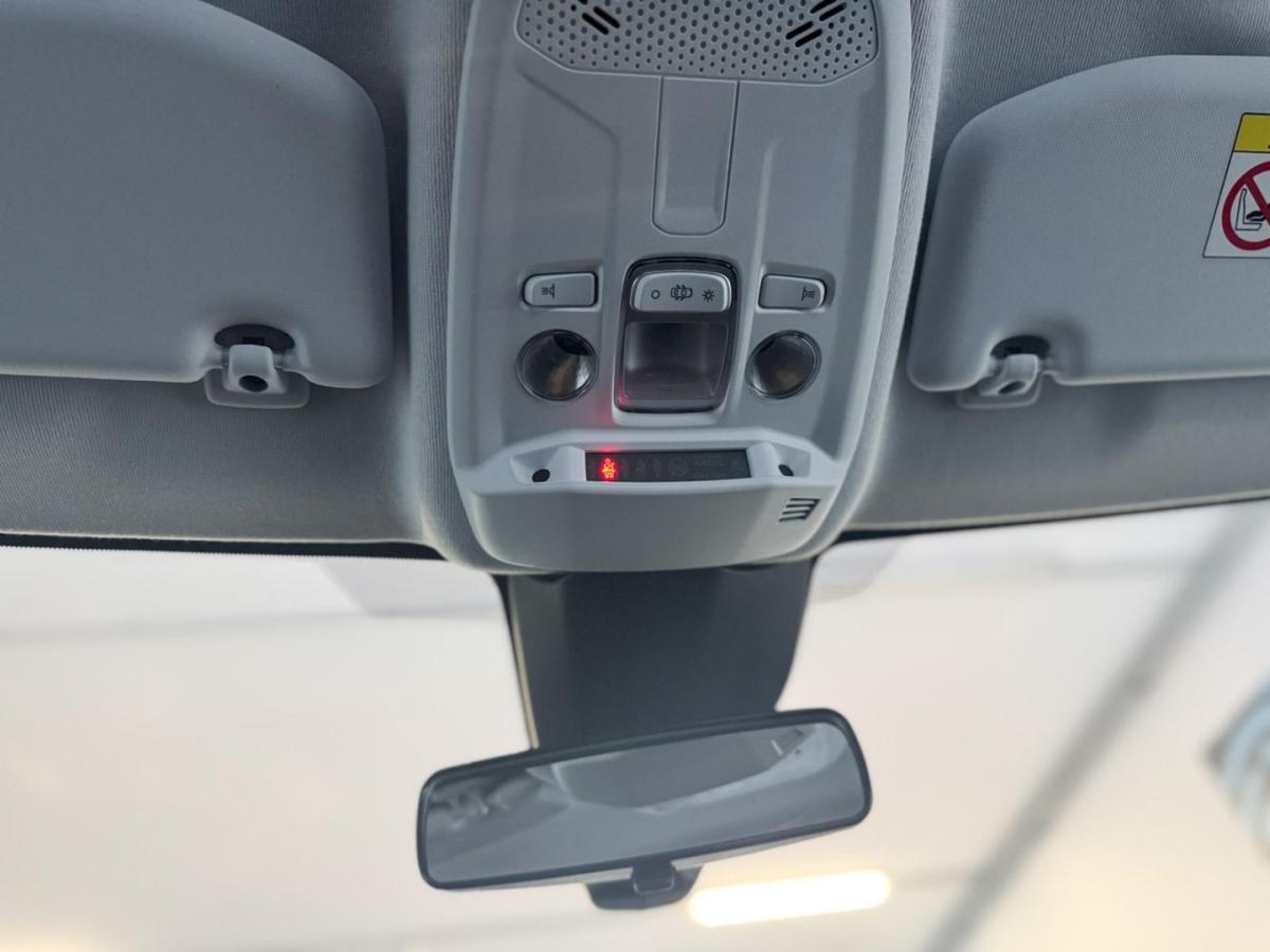 peugeot-208-2023-gasolina-1199cc