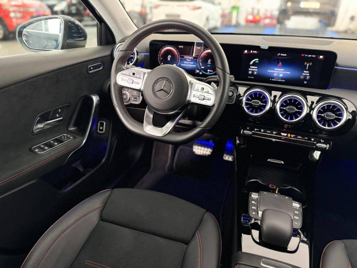 mercedes-benz-classe-a-2022-hibrido-1332cc