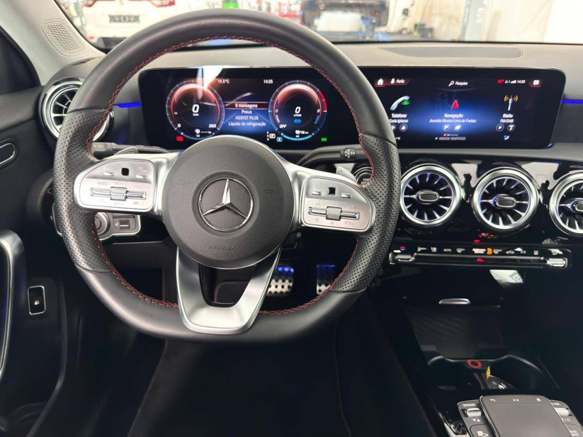 mercedes-benz-classe-a-2022-hibrido-1332cc