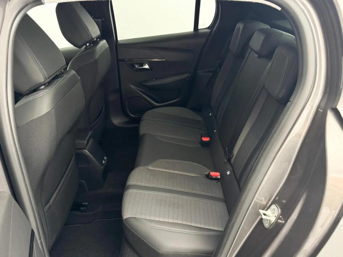 peugeot-208-2022-gasolina-1199cc