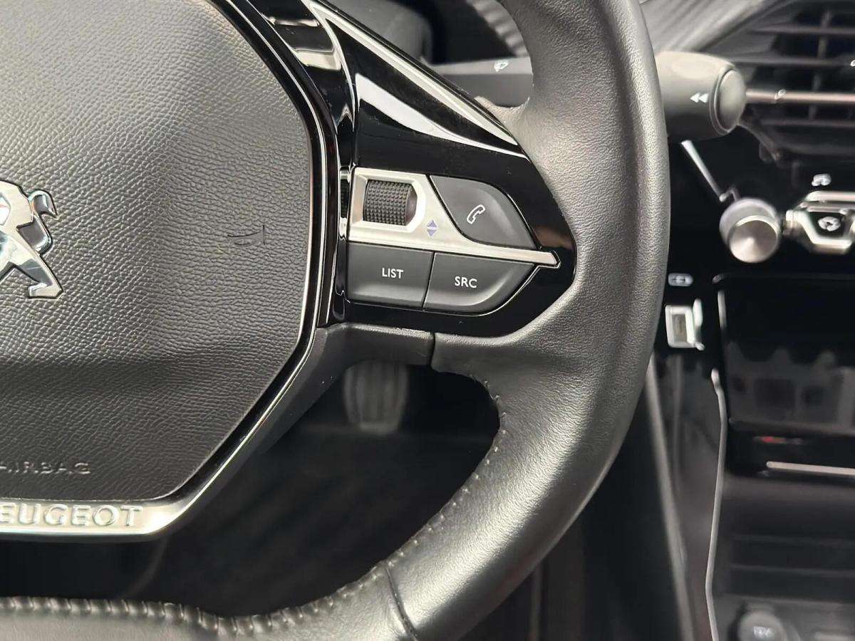 peugeot-208-2022-gasolina-1199cc
