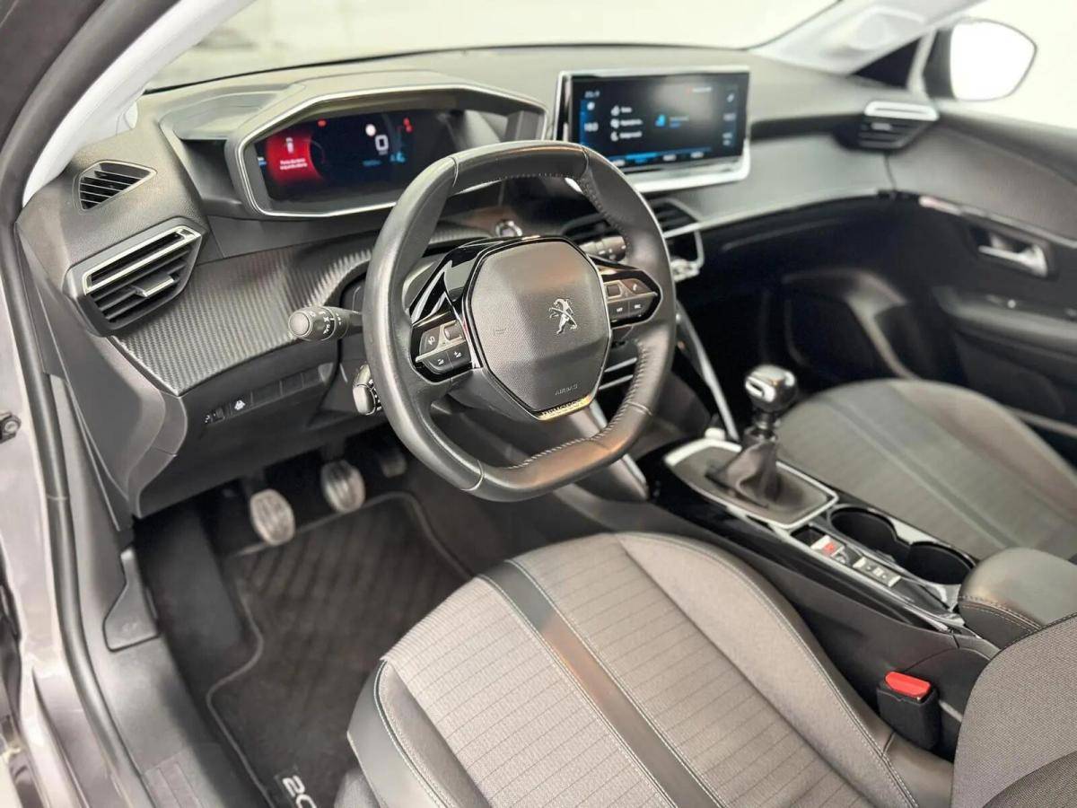 peugeot-208-2022-gasolina-1199cc