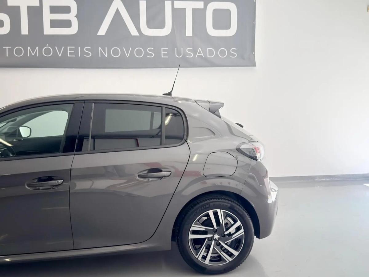 peugeot-208-2022-gasolina-1199cc
