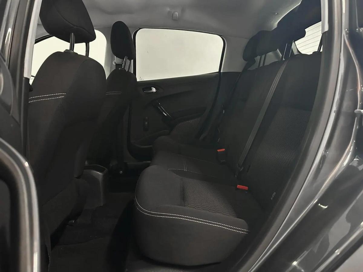 peugeot-208-2016-gasolina-1199cc