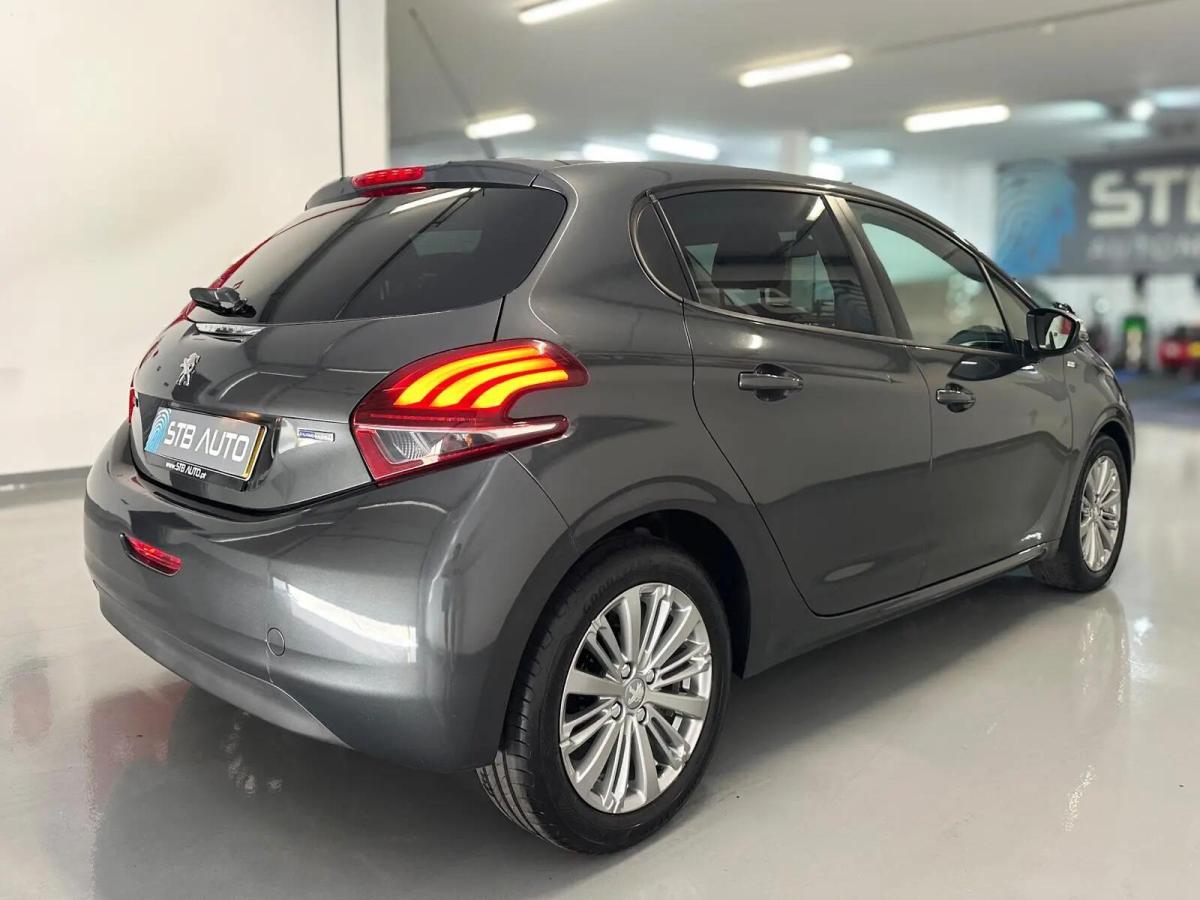 peugeot-208-2016-gasolina-1199cc