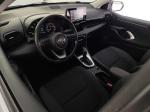 toyota-yaris-2022-hibrido-1490cc