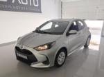 toyota-yaris-2022-hibrido-1490cc