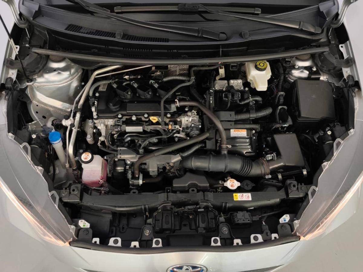 toyota-yaris-2022-hibrido-1490cc