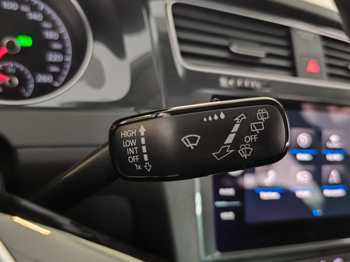 volkswagen-golf-2019-gasolina-999cc