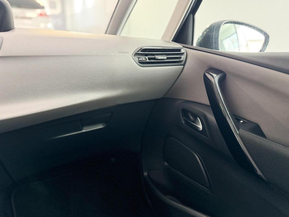 citroen-c4-picasso-2018-gasolina-1199cc
