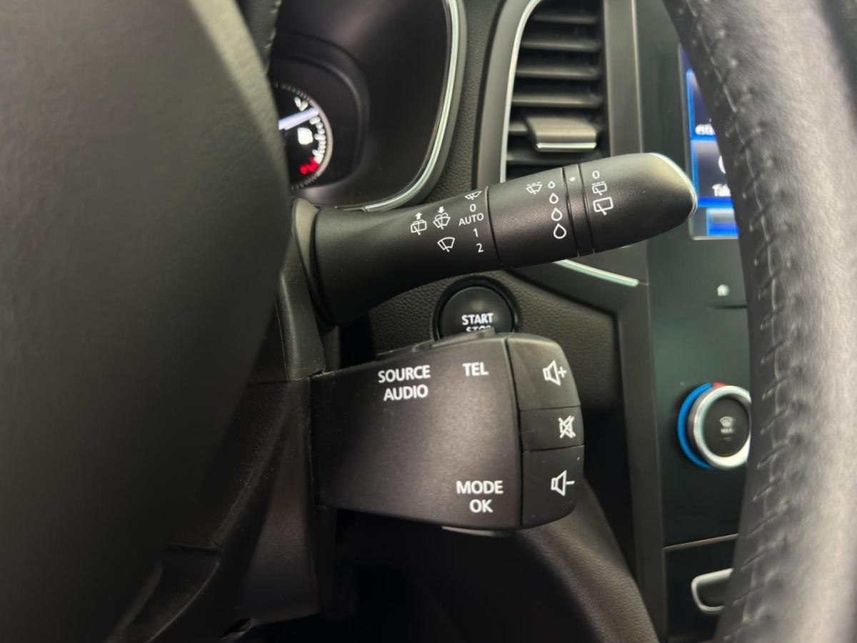 renault-megane-sport-tourer-2017-diesel-1461cc