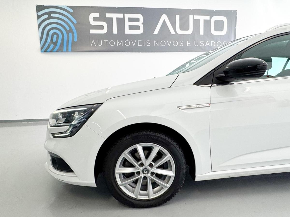renault-megane-sport-tourer-2017-diesel-1461cc