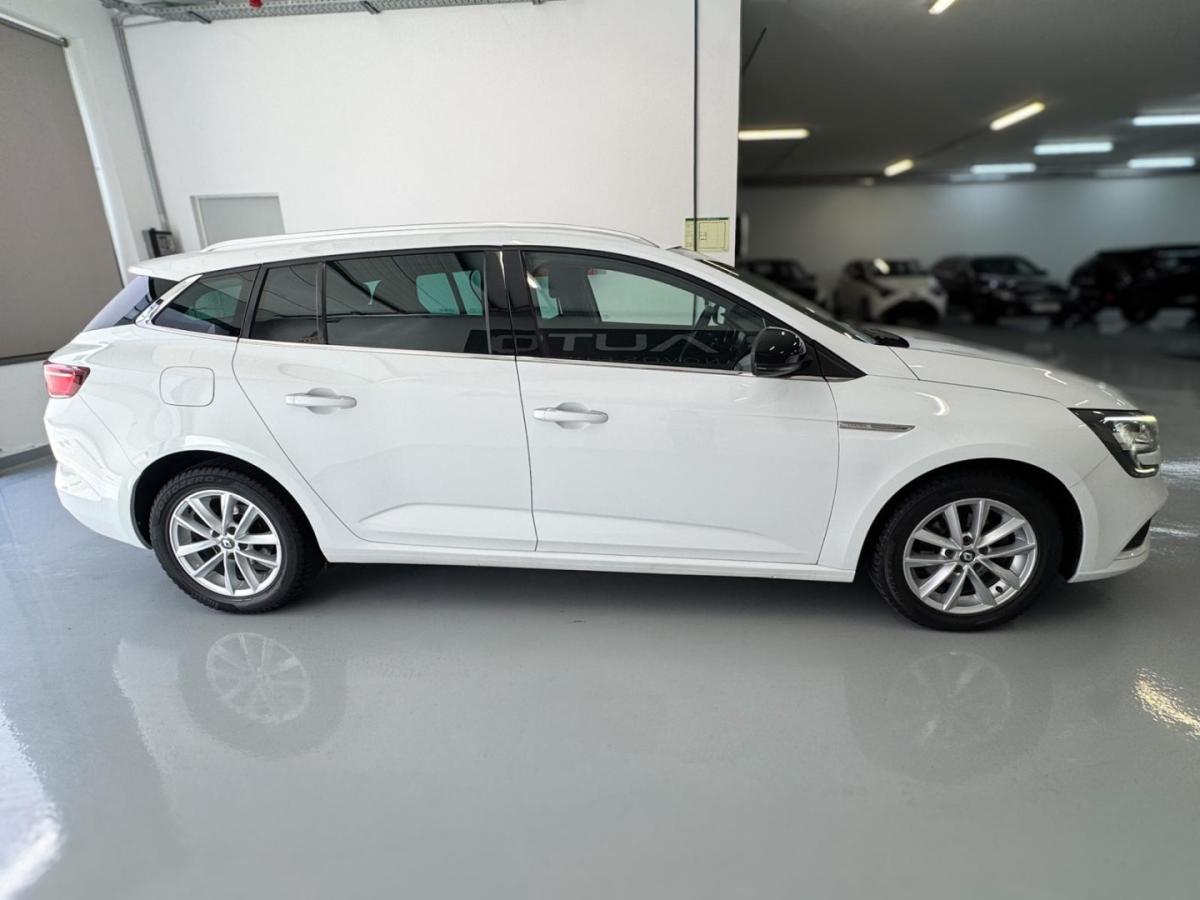 renault-megane-sport-tourer-2017-diesel-1461cc