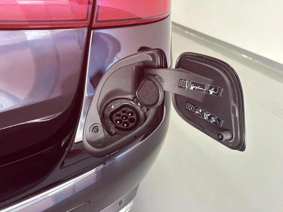 mercedes-benz-classe-c-c-300de-phev-2021-hibrido-a-diesel-1950cc