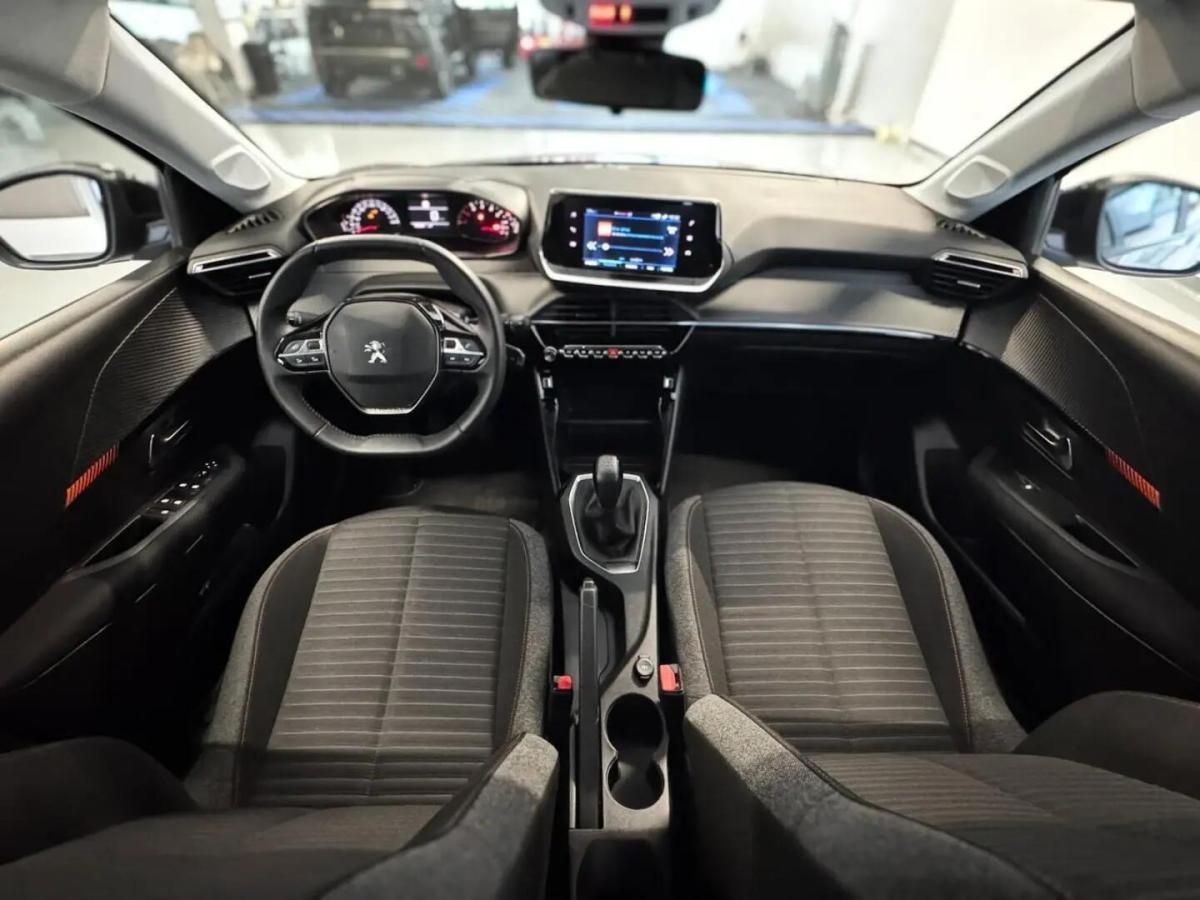 peugeot-208-2023-gasolina-1199cc