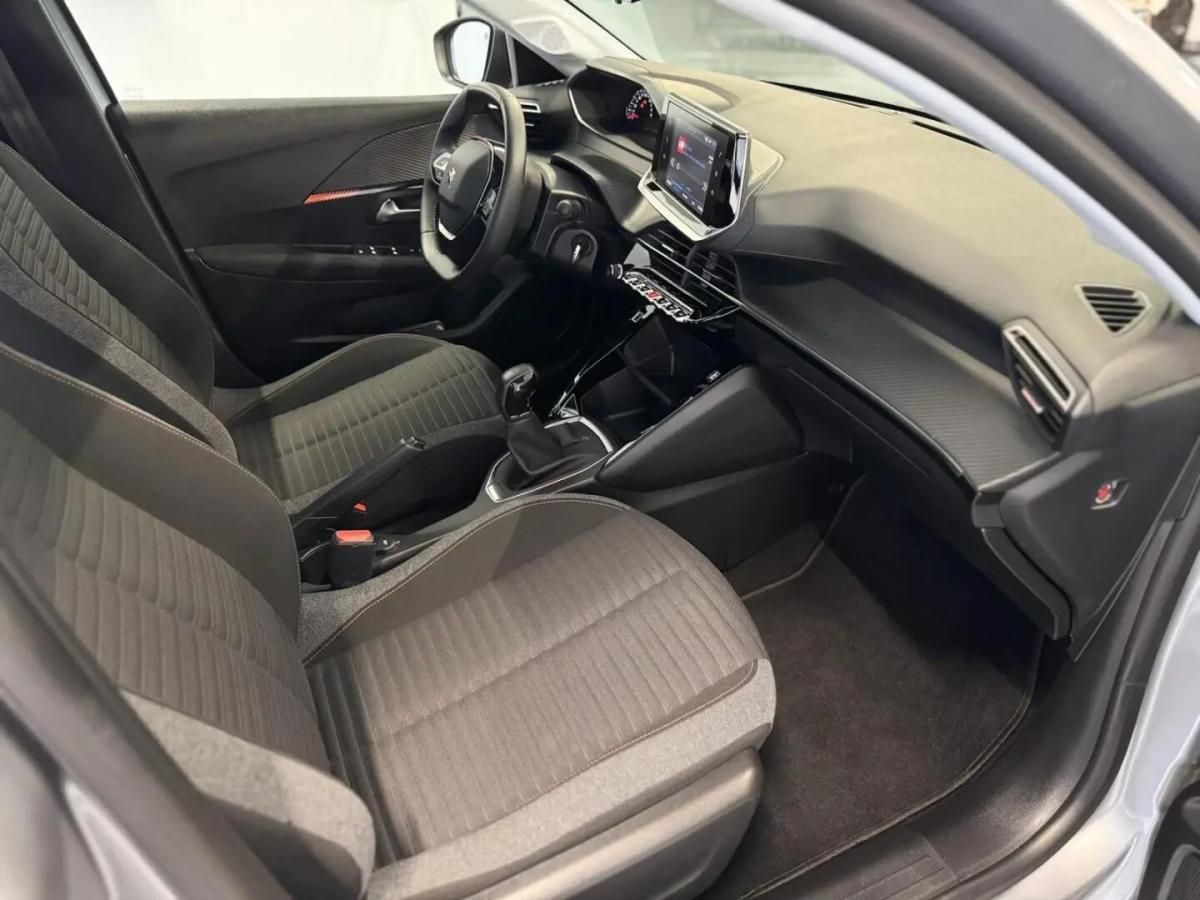 peugeot-208-2023-gasolina-1199cc