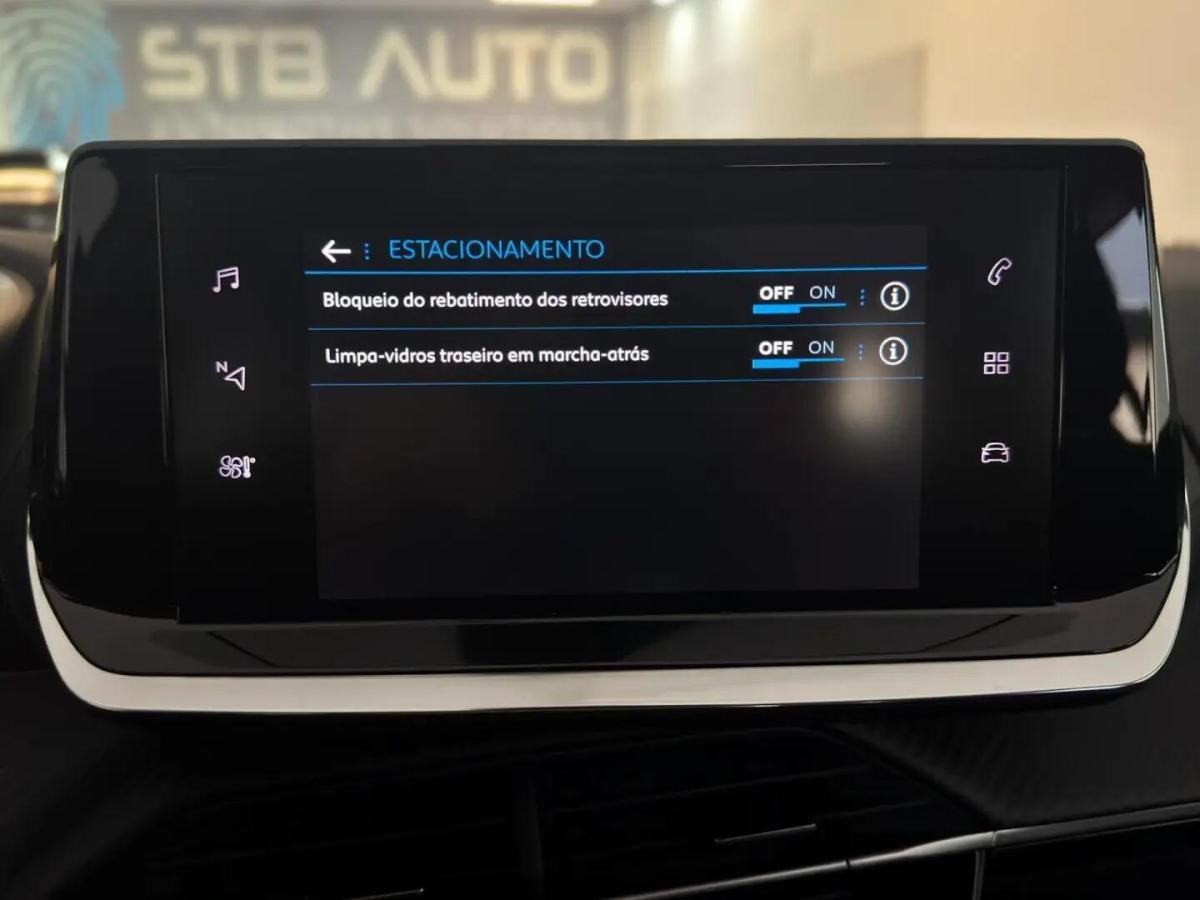 peugeot-208-2023-gasolina-1199cc
