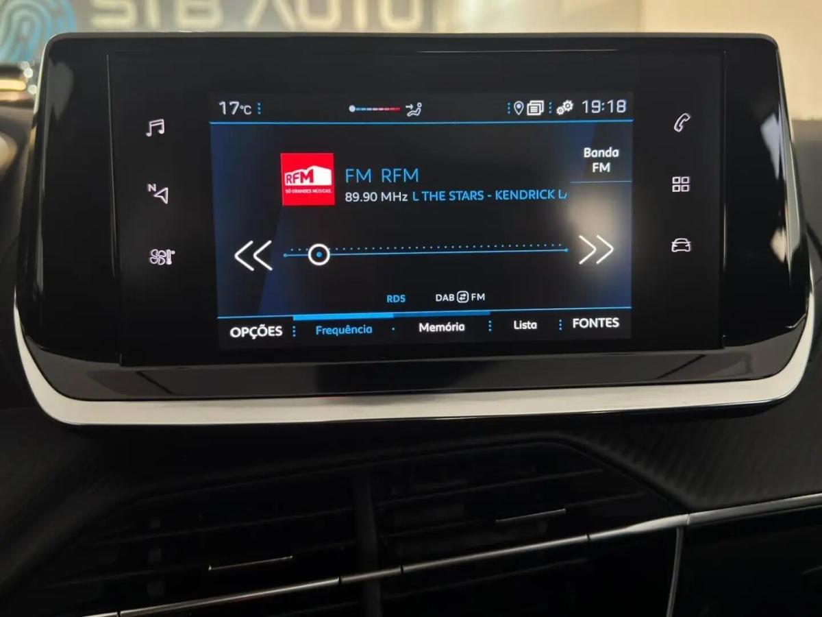 peugeot-208-2023-gasolina-1199cc