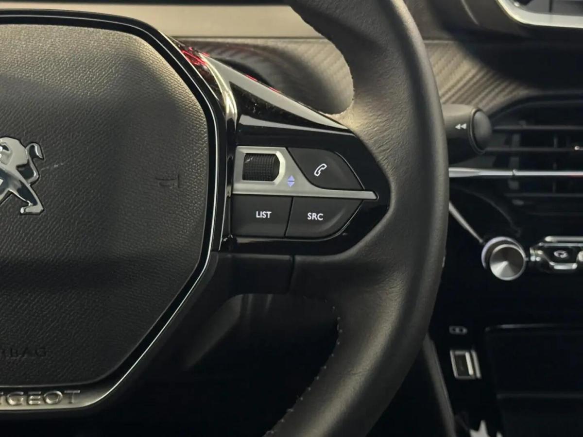 peugeot-208-2023-gasolina-1199cc