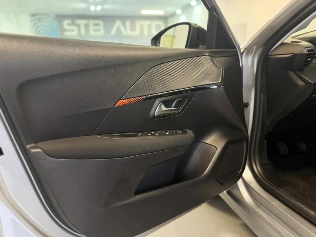 peugeot-208-2023-gasolina-1199cc