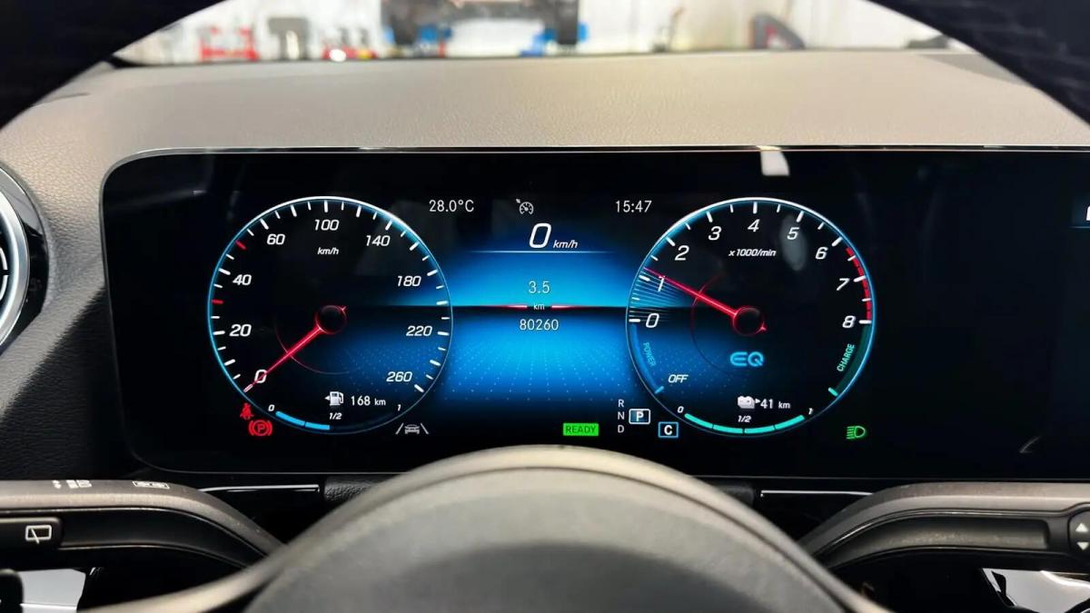 mercedes-benz-gla-250-e-2022-hibrido-a-gasolina-1332cc