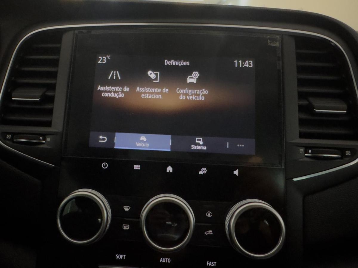 renault-megane-sport-tourer-2022-diesel-1461cc