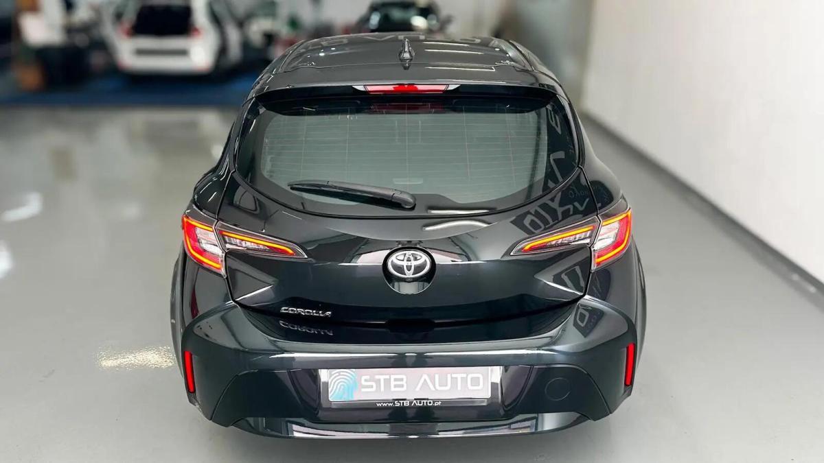 toyota-corolla-2021-gasolina-1197cc
