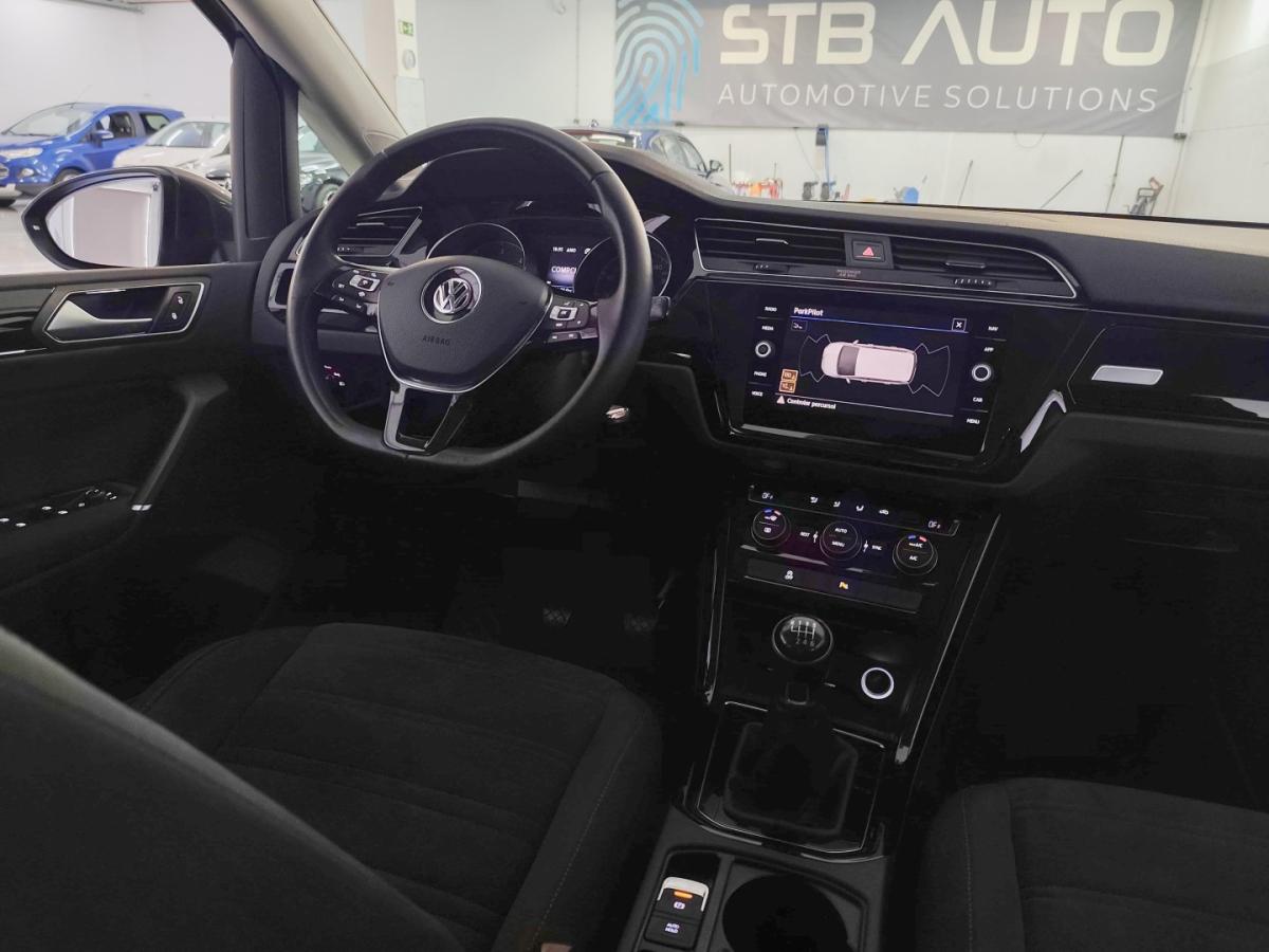volkswagen-touran-2019-diesel-1598cc