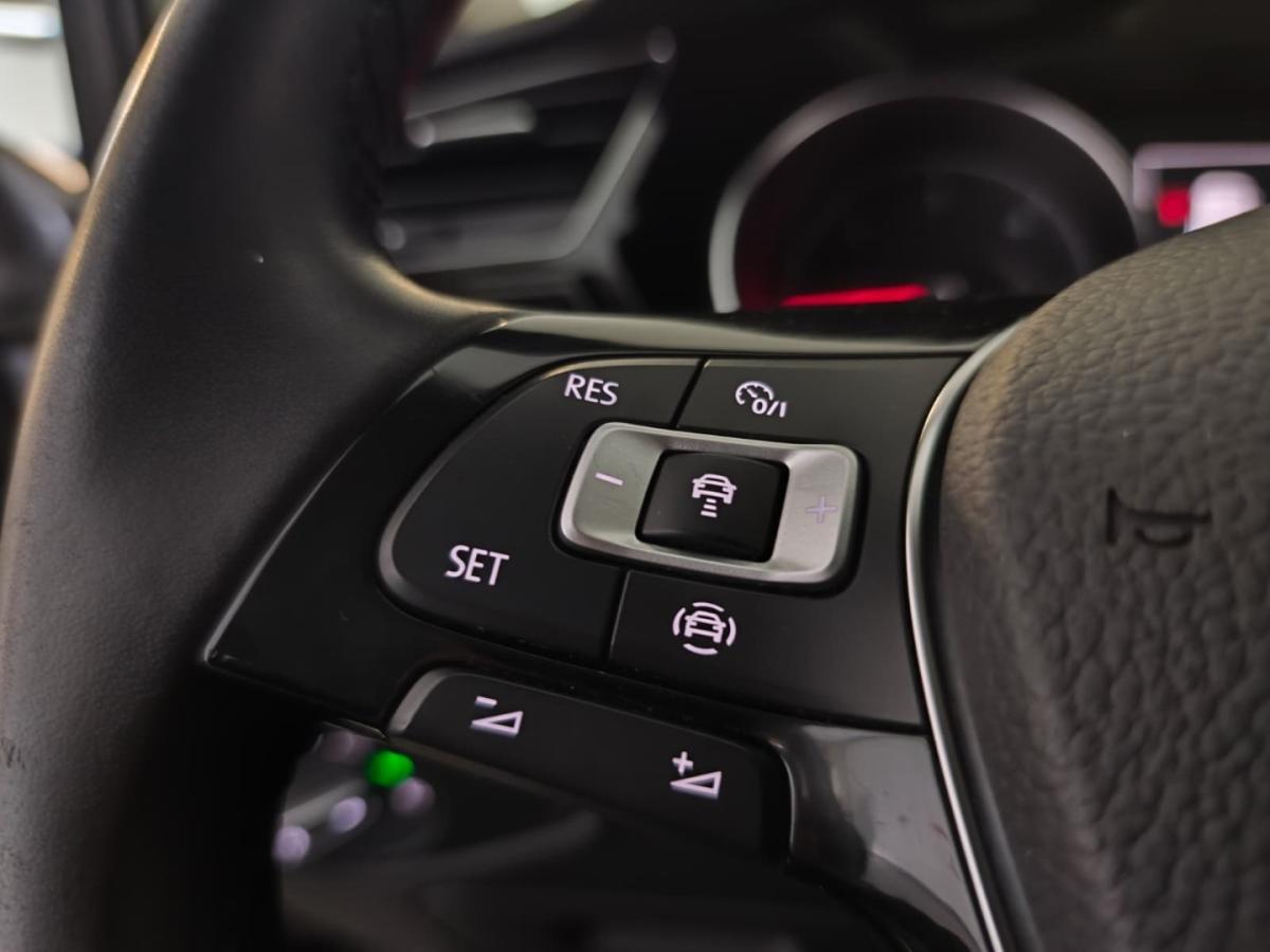 volkswagen-touran-2019-diesel-1598cc