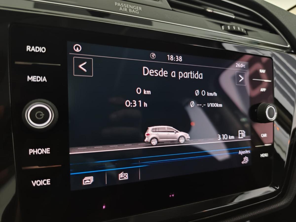 volkswagen-touran-2019-diesel-1598cc