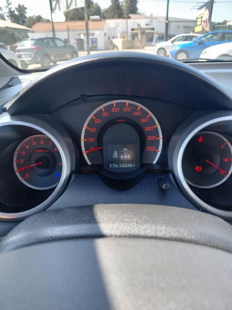 honda-jazz-2014-gasolina-1339cc